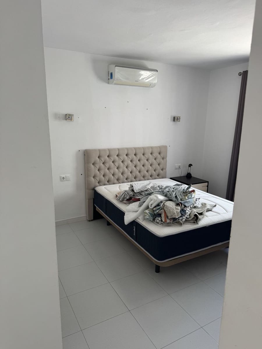 6 soveværelse Villa til salg i Nueva Andalucia med swimmingpool - € 1.495.000 (Ref: 9540458)