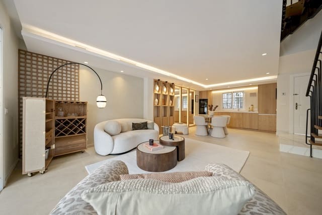 3 camera da letto Casa in vendita in Golden Mile, Marbella con piscina - 1.495.000 € (Rif: 9540461)