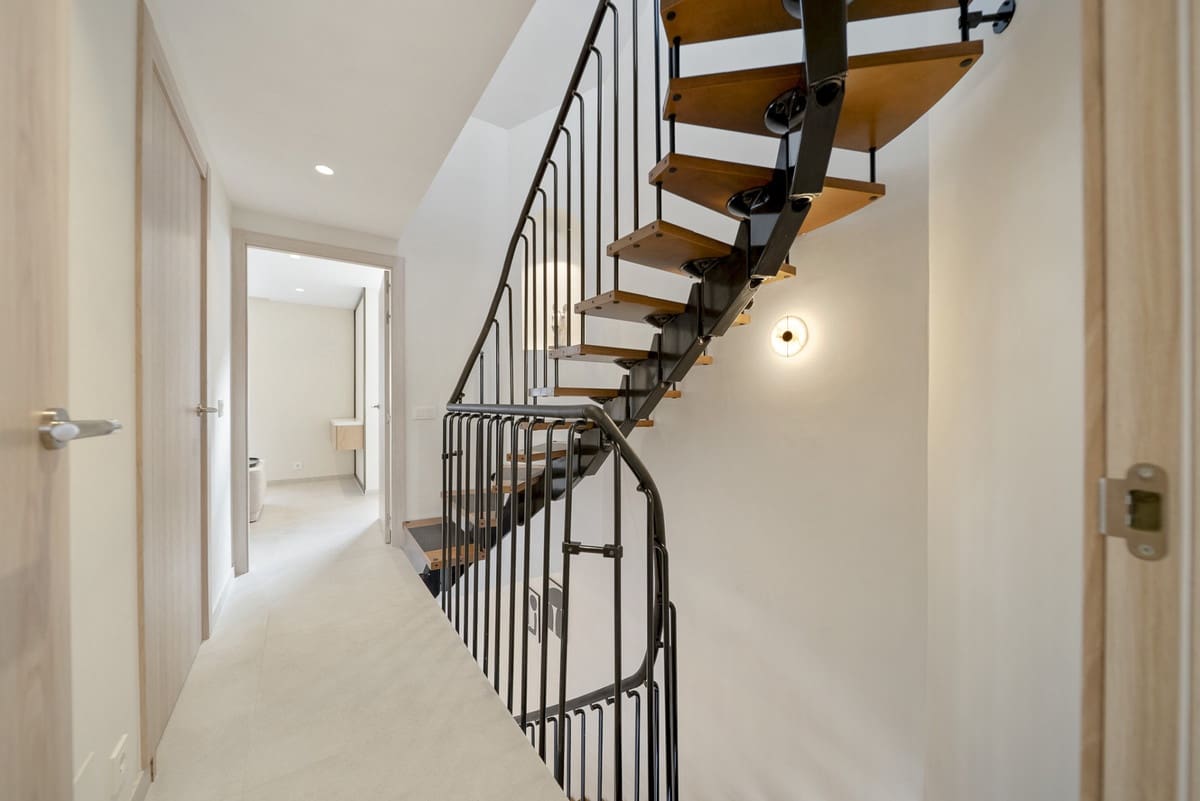 3 bedroom Townhouse for sale in Golden Mile with pool - € 1,495,000 (Ref: 9540461)