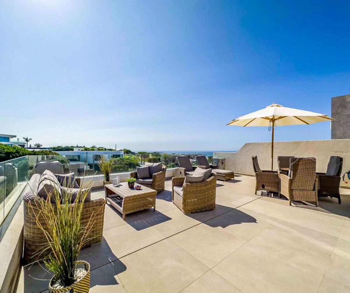 3 soveværelse Semi-Rækkehus til salg i Marbella med swimmingpool - € 1.495.000 (Ref: 9540462)