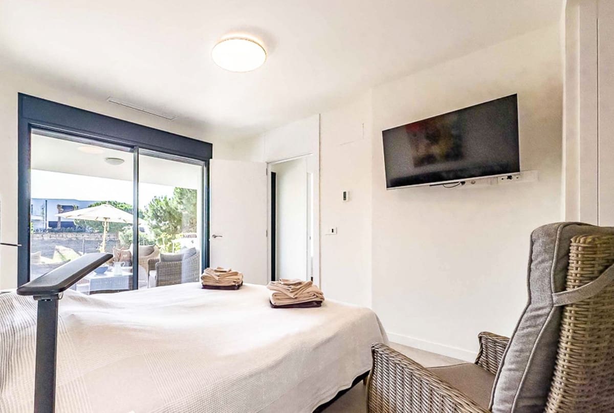 3 soveværelse Semi-Rækkehus til salg i Marbella med swimmingpool - € 1.495.000 (Ref: 9540462)