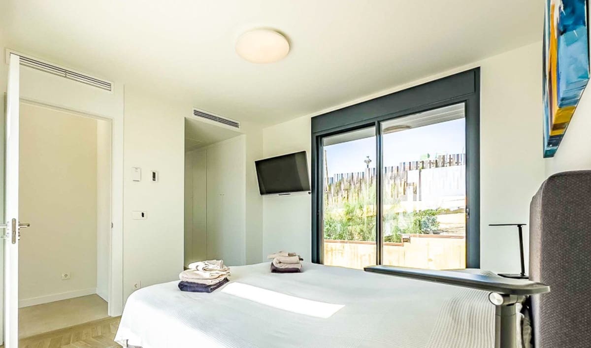 3 soveværelse Semi-Rækkehus til salg i Marbella med swimmingpool - € 1.495.000 (Ref: 9540462)