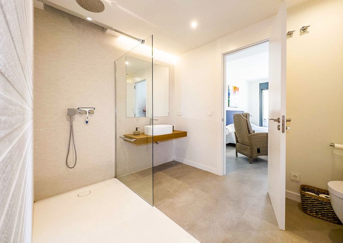 3 soveværelse Semi-Rækkehus til salg i Marbella med swimmingpool - € 1.495.000 (Ref: 9540462)