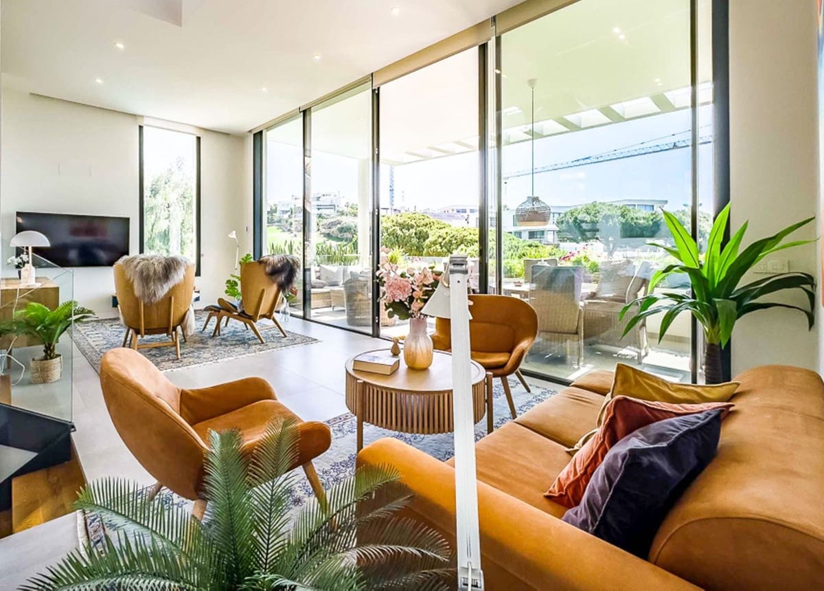 3 soveværelse Semi-Rækkehus til salg i Marbella med swimmingpool - € 1.495.000 (Ref: 9540462)