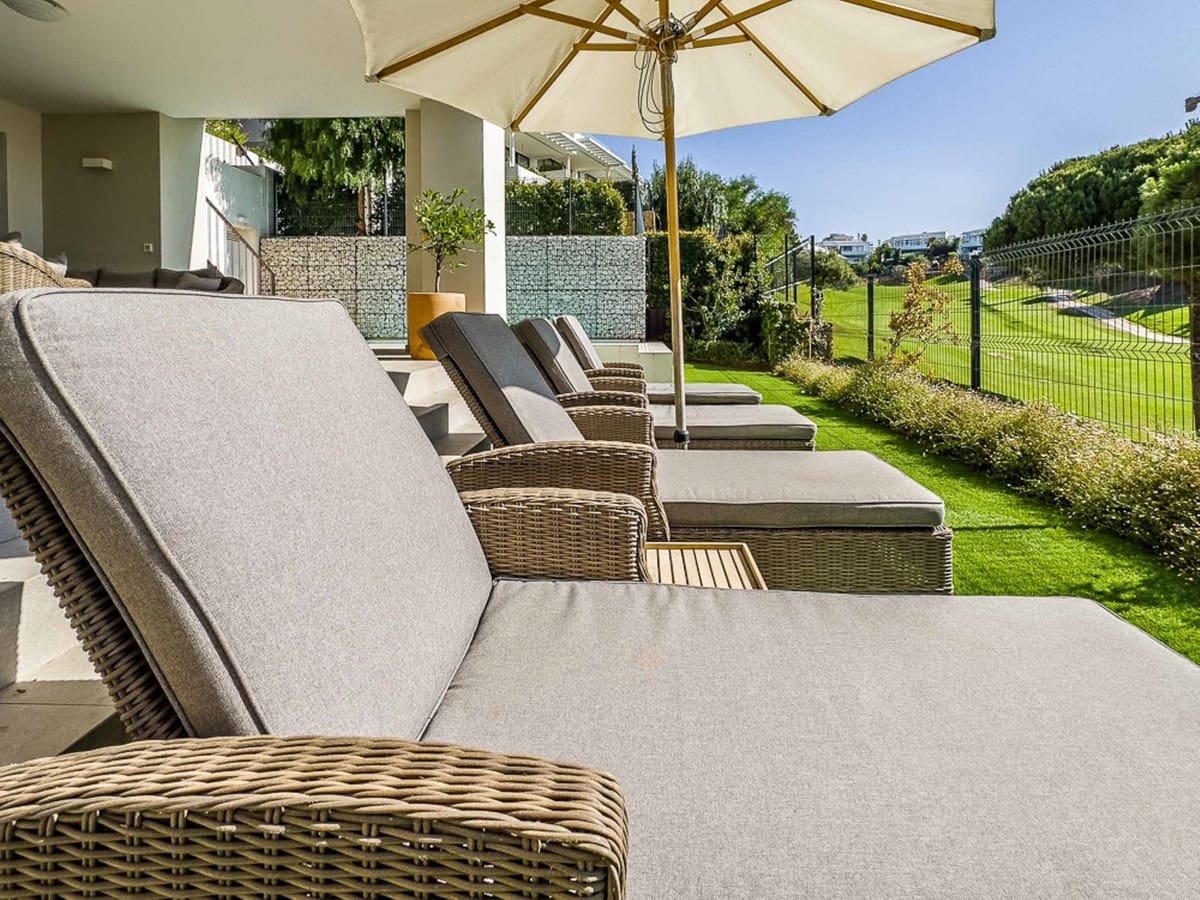 3 soveværelse Semi-Rækkehus til salg i Marbella med swimmingpool - € 1.495.000 (Ref: 9540462)