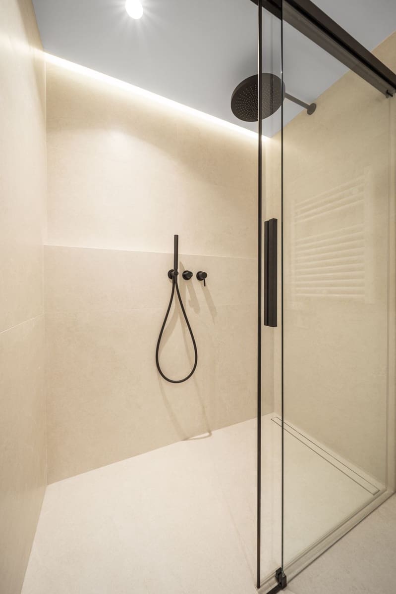 3 camera da letto Casa in vendita in Aloha Golf con piscina garage - 1.495.000 € (Rif: 9540463)