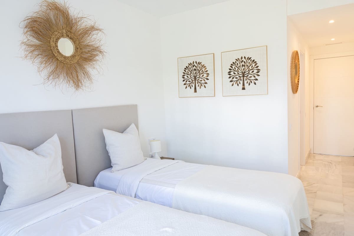 3 soveværelse Byhus til salg i Nueva Andalucia med swimmingpool - € 1.499.000 (Ref: 9540468)