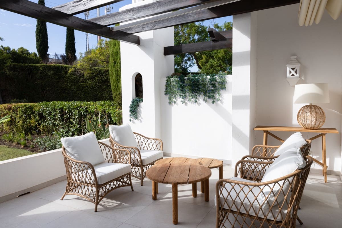 3 soveværelse Byhus til salg i Nueva Andalucia med swimmingpool - € 1.499.000 (Ref: 9540468)