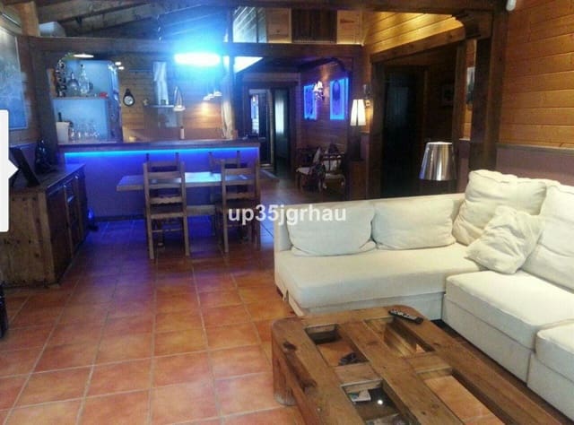 3 soverom Leilighet til salgs i Centro, Estepona med svømmebasseng garasje - € 1 499 900 (Ref: 9540469)