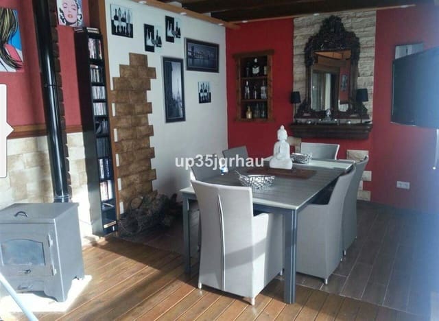 3 soverom Leilighet til salgs i Centro, Estepona med svømmebasseng garasje - € 1 499 900 (Ref: 9540469)