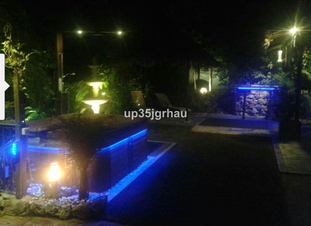 3 soverom Leilighet til salgs i Estepona med svømmebasseng garasje - € 1 499 900 (Ref: 9540469)