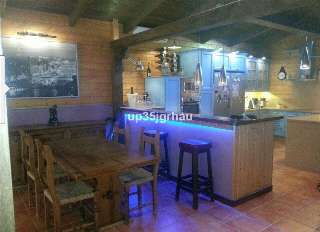 3 soverom Leilighet til salgs i Estepona med svømmebasseng garasje - € 1 499 900 (Ref: 9540469)