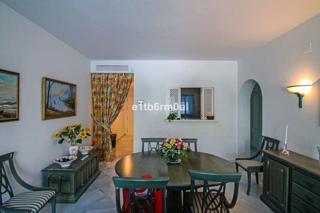 2 soverom Leilighet til salgs i Golden Mile, Marbella med svømmebasseng - € 1 500 000 (Ref: 9540470)