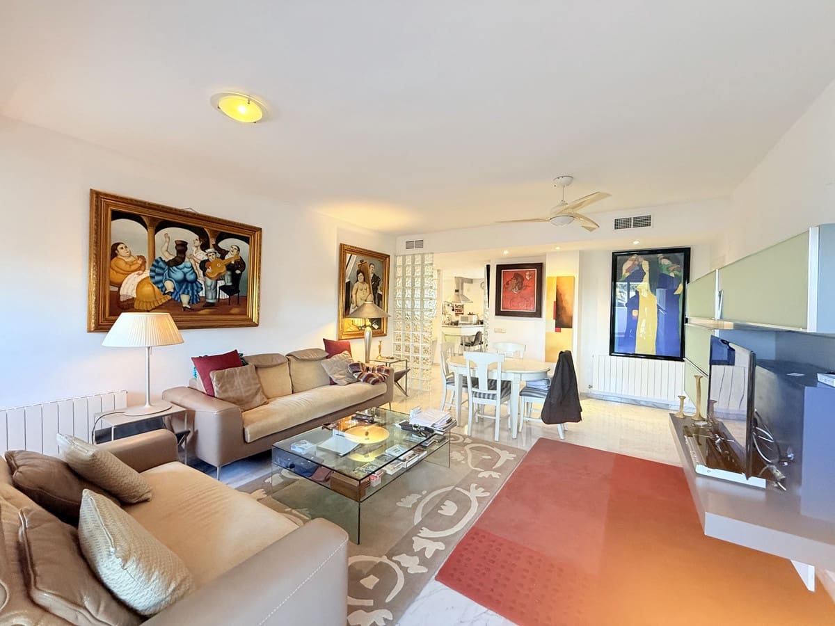 4 soverom Penthouse til salgs i Golden Mile med svømmebasseng - € 1 500 000 (Ref: 9540473)