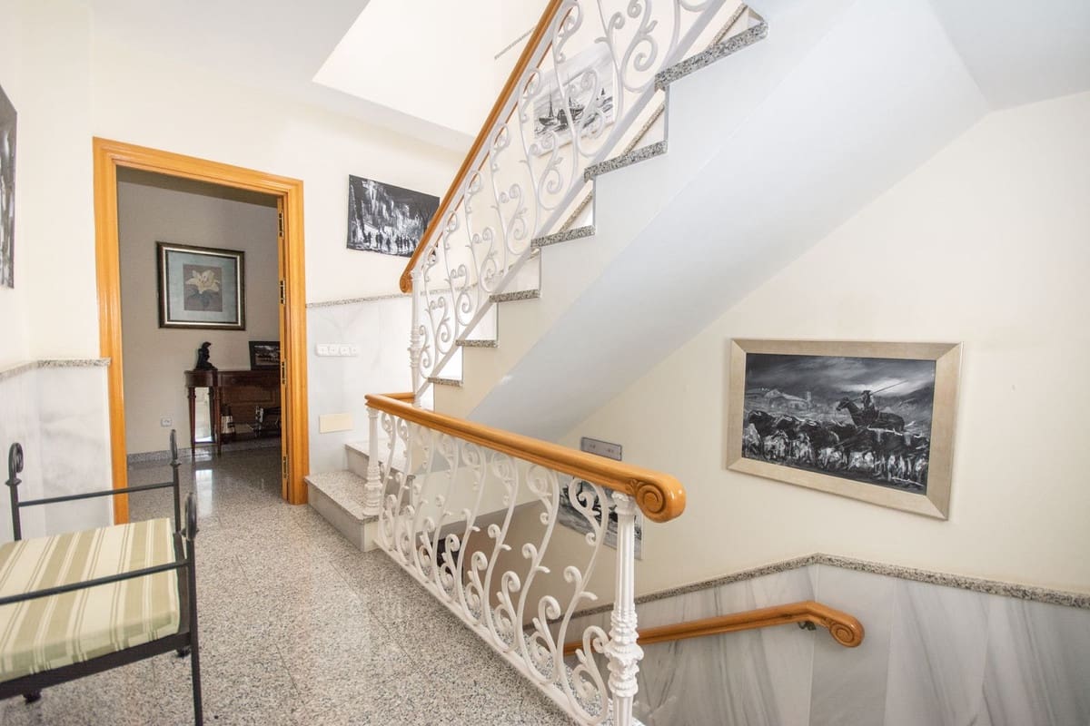 5 sovrum Villa till salu i Mijas med garage - 1 500 000 € (Ref: 9540477)