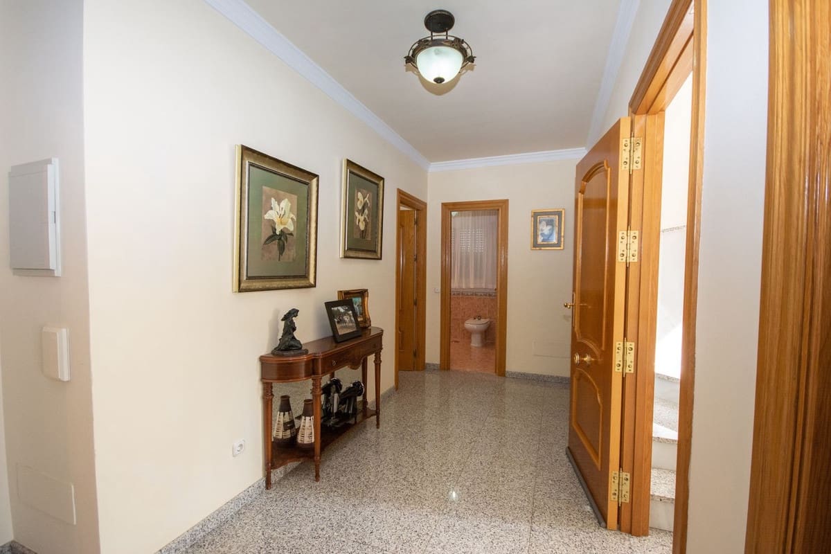 5 sovrum Villa till salu i Mijas med garage - 1 500 000 € (Ref: 9540477)