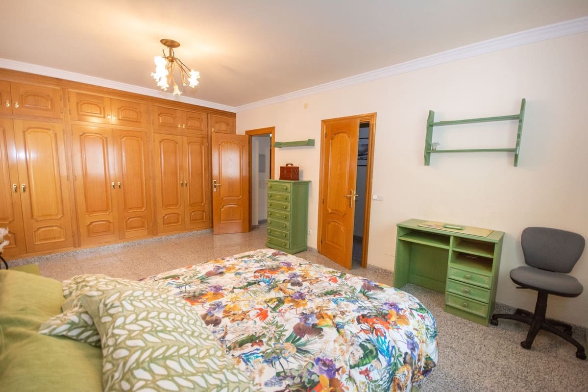 5 sovrum Villa till salu i Mijas med garage - 1 500 000 € (Ref: 9540477)