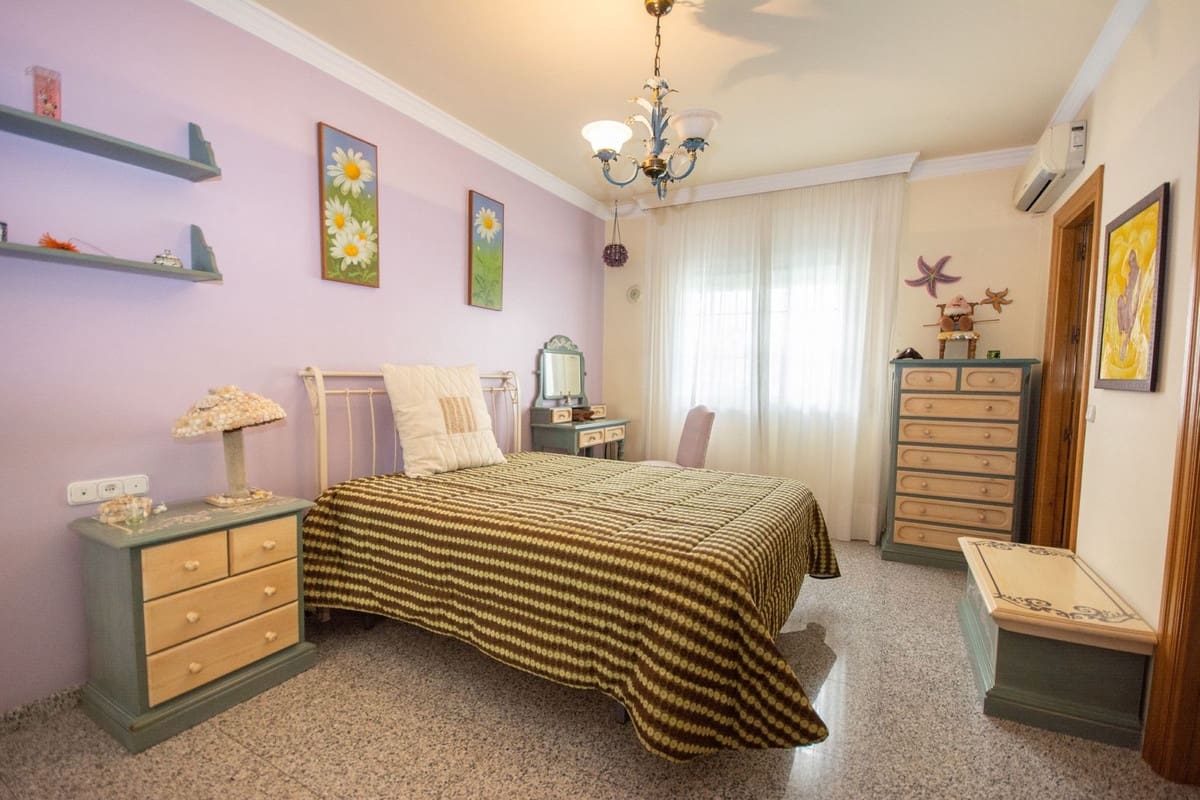 5 sovrum Villa till salu i Mijas med garage - 1 500 000 € (Ref: 9540477)