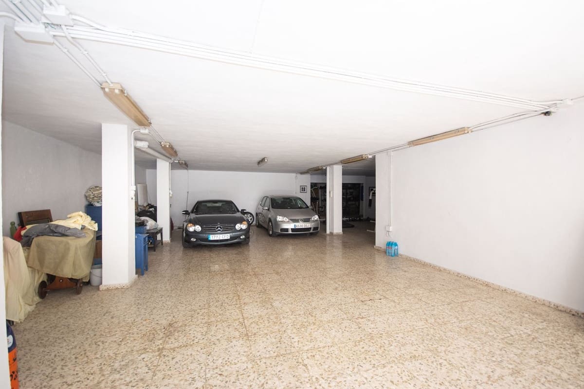 5 sovrum Villa till salu i Mijas med garage - 1 500 000 € (Ref: 9540477)