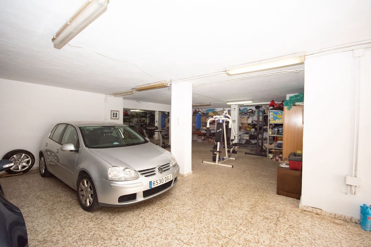 5 sovrum Villa till salu i Mijas med garage - 1 500 000 € (Ref: 9540477)