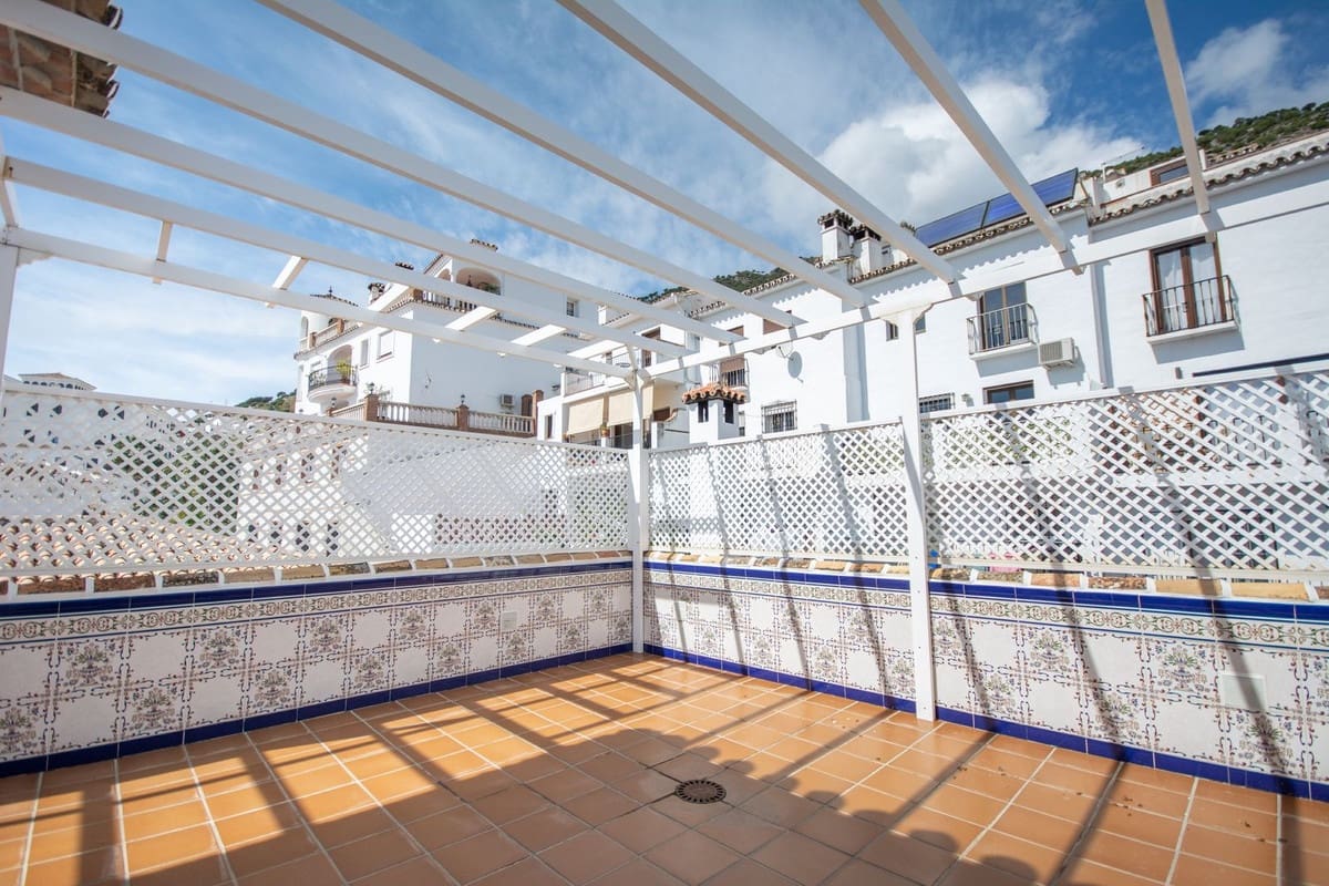 5 sovrum Villa till salu i Mijas med garage - 1 500 000 € (Ref: 9540477)