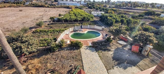 9 soveværelse Villa til salg i Cancelada, Estepona med swimmingpool - € 1.500.000 (Ref: 9540479)
