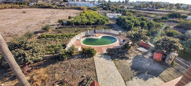 9 soveværelse Villa til salg i Cancelada, Estepona med swimmingpool - € 1.500.000 (Ref: 9540479)