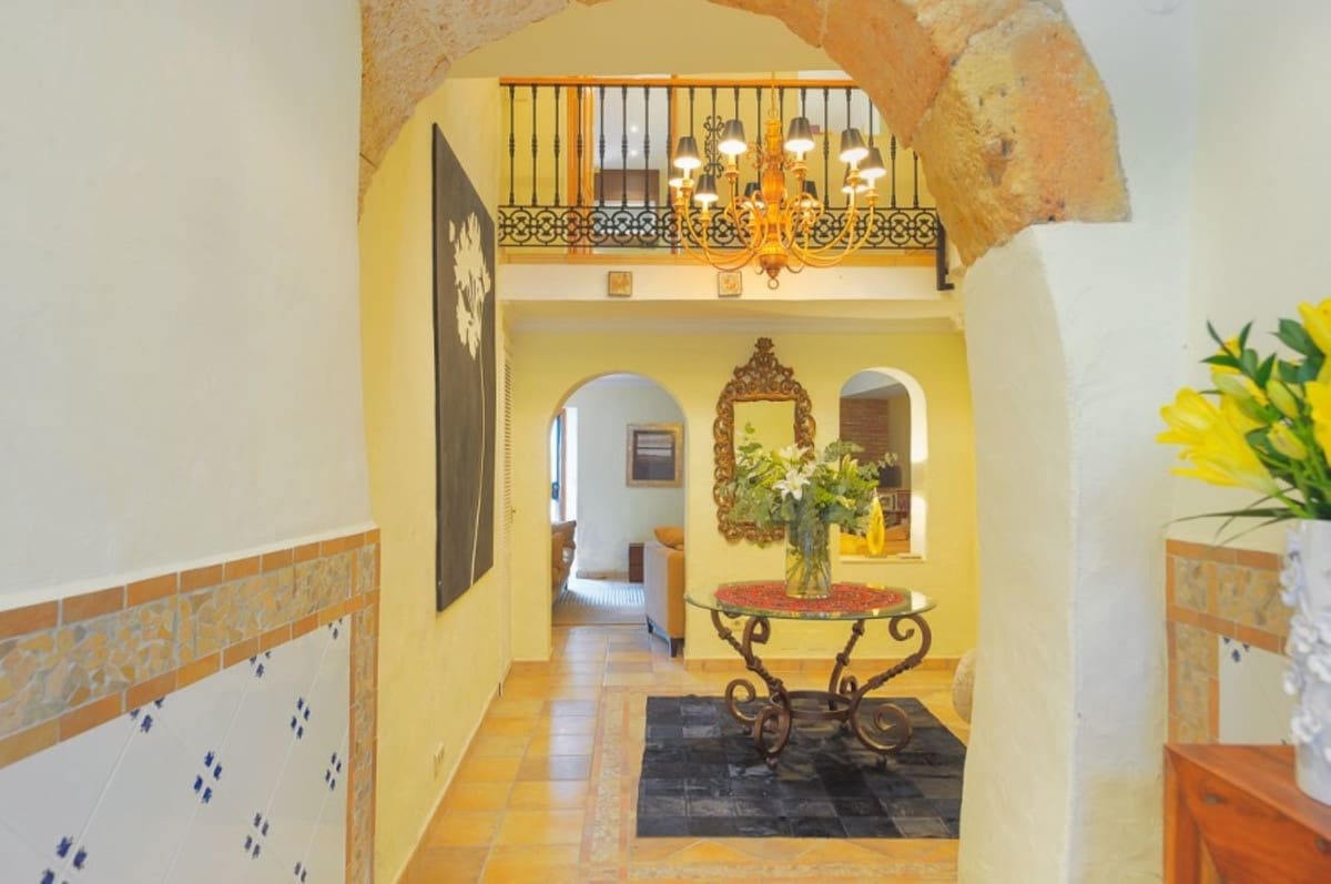 3 bedroom Townhouse for sale in Marbella - € 1,500,000 (Ref: 9540481)