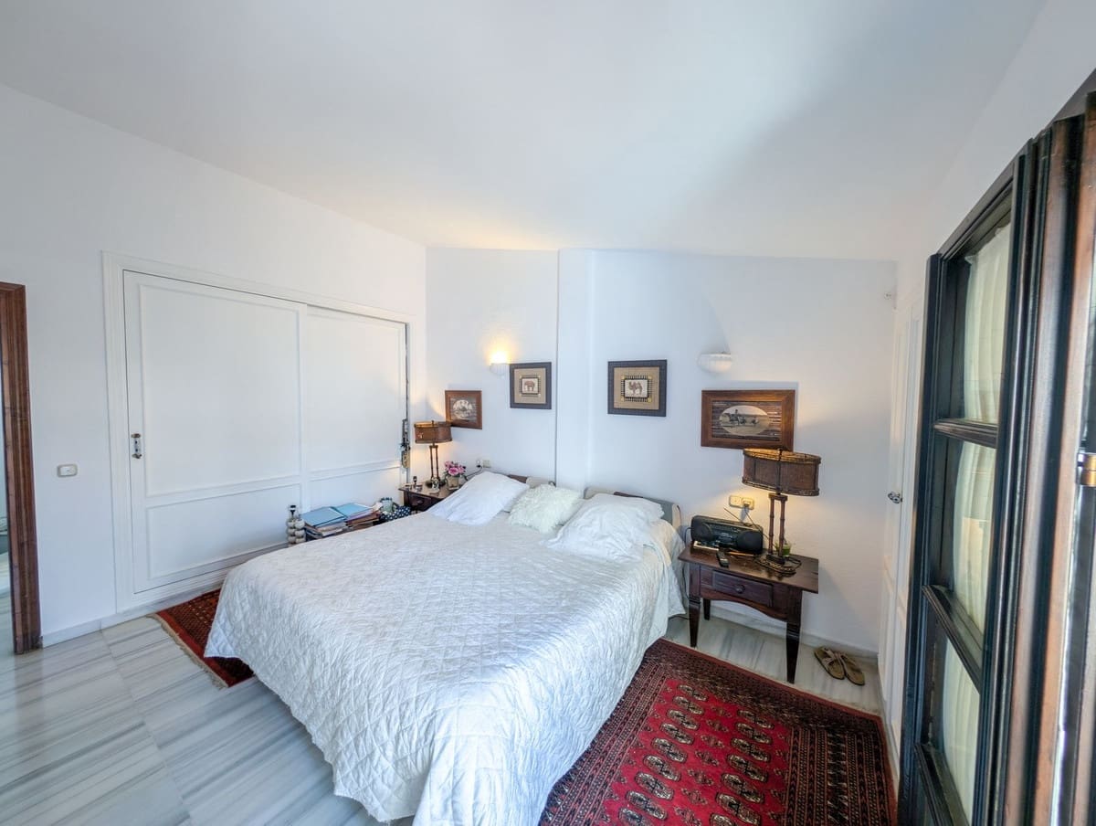 3 soveværelse Penthouse til salg i Marbella - € 725.000 (Ref: 9540483)