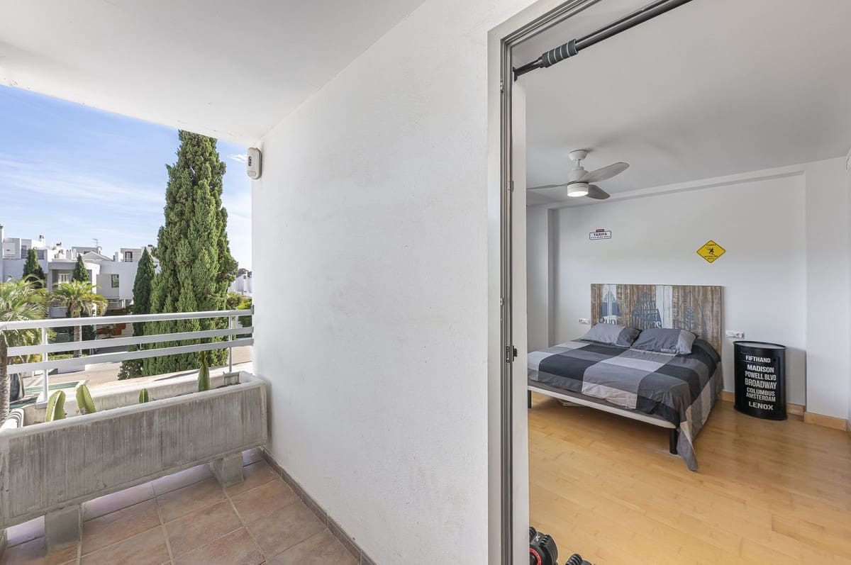 5 bedroom Penthouse for sale in La Cala de Mijas with pool - € 739,000 (Ref: 9540484)