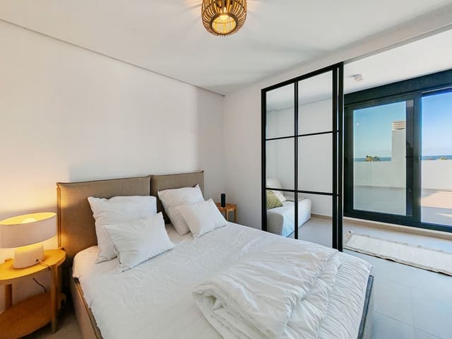 4 makuuhuone Kattohuoneisto myytävänä paikassa Centro, Estepona mukana uima-altaan - 750 000 € (Ref: 9540487)