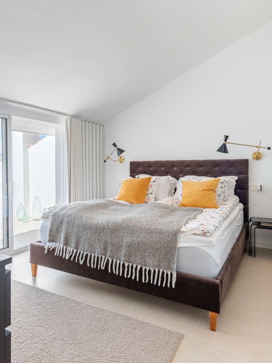 3 soverom Penthouse til salgs i Nueva Andalucia med svømmebasseng garasje - € 795 000 (Ref: 9540488)