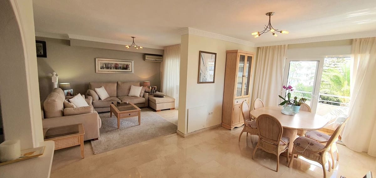 3 soveværelse Penthouse til salg i Marbesa med swimmingpool garage - € 825.000 (Ref: 9540491)