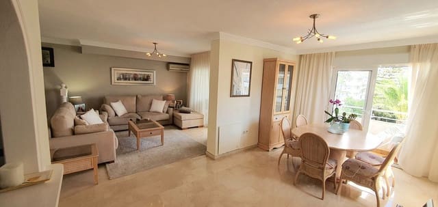 3 soveværelse Penthouse til salg i Marbesa, Marbella med swimmingpool garage - € 825.000 (Ref: 9540491)