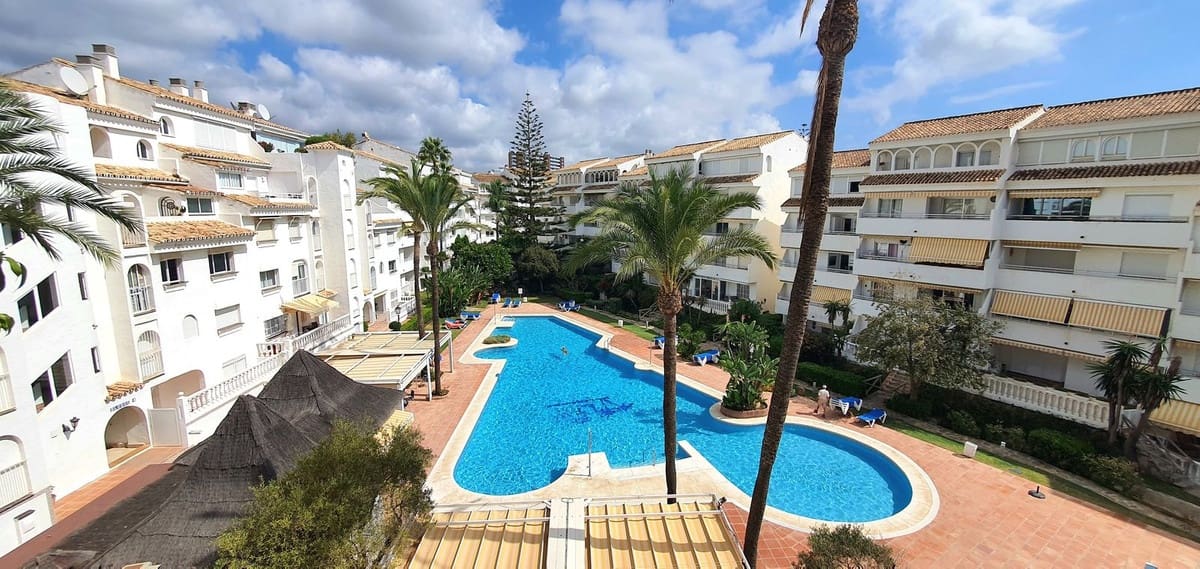 3 soveværelse Penthouse til salg i Marbesa med swimmingpool garage - € 825.000 (Ref: 9540491)