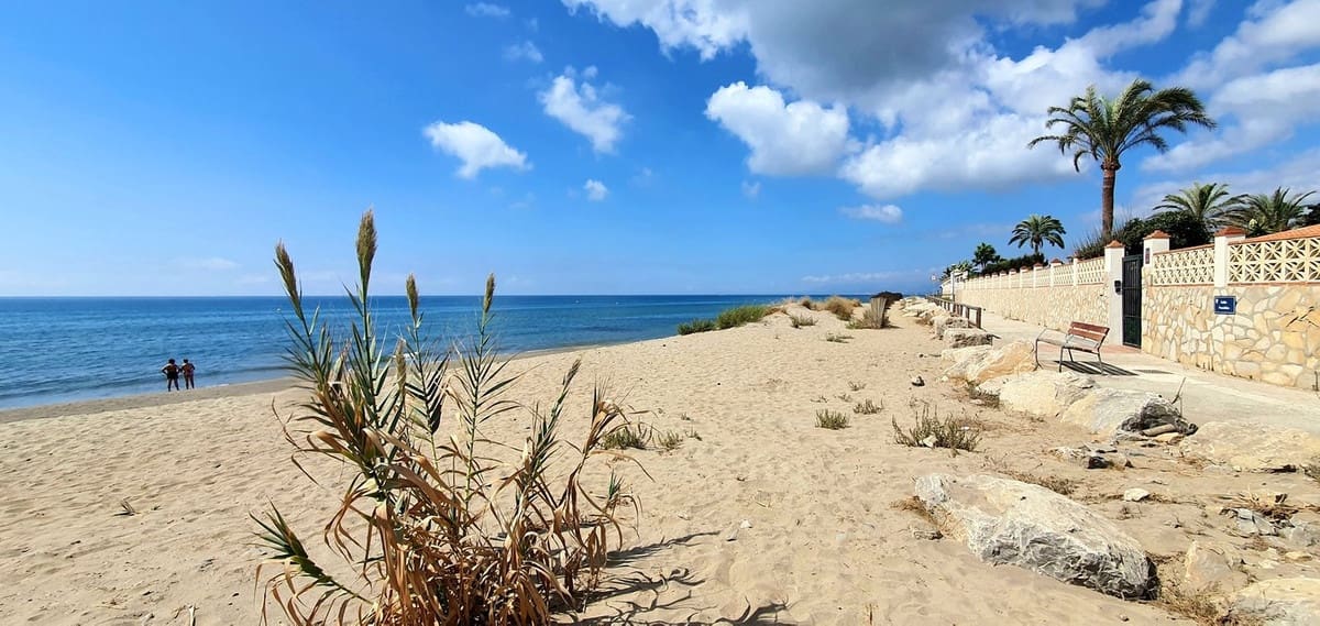 3 soveværelse Penthouse til salg i Marbesa med swimmingpool garage - € 825.000 (Ref: 9540491)