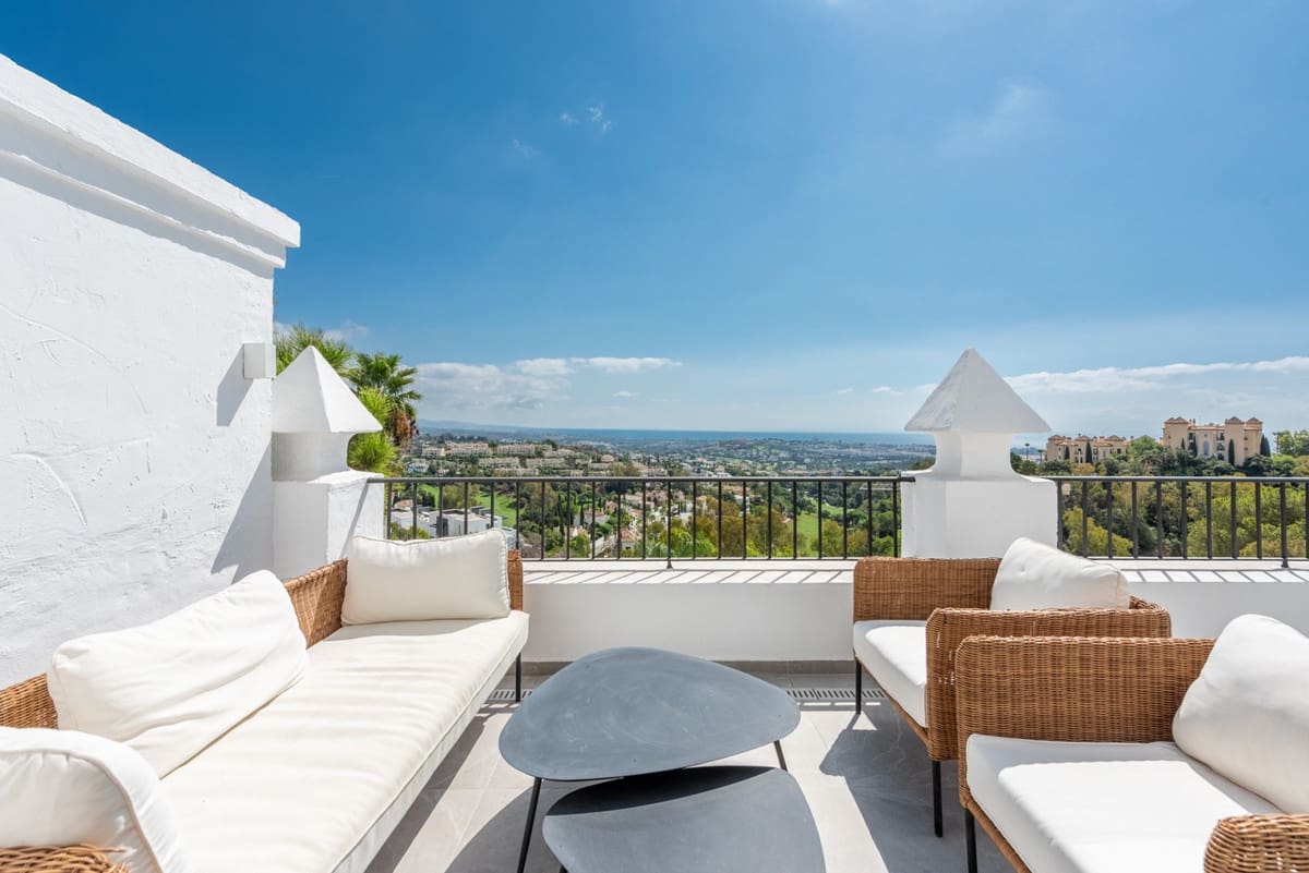 3 sypialnia Apartament na sprzedaż w Benahavis z basenem - 925 000 € (Ref: 9540498)