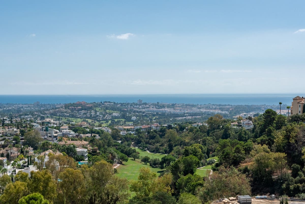 3 sypialnia Apartament na sprzedaż w Benahavis z basenem - 925 000 € (Ref: 9540498)