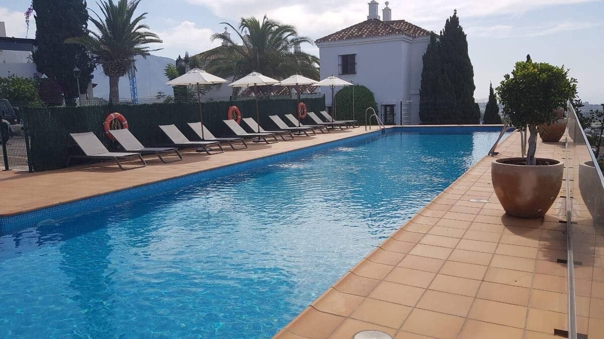 3 sypialnia Apartament na sprzedaż w Benahavis z basenem - 925 000 € (Ref: 9540498)