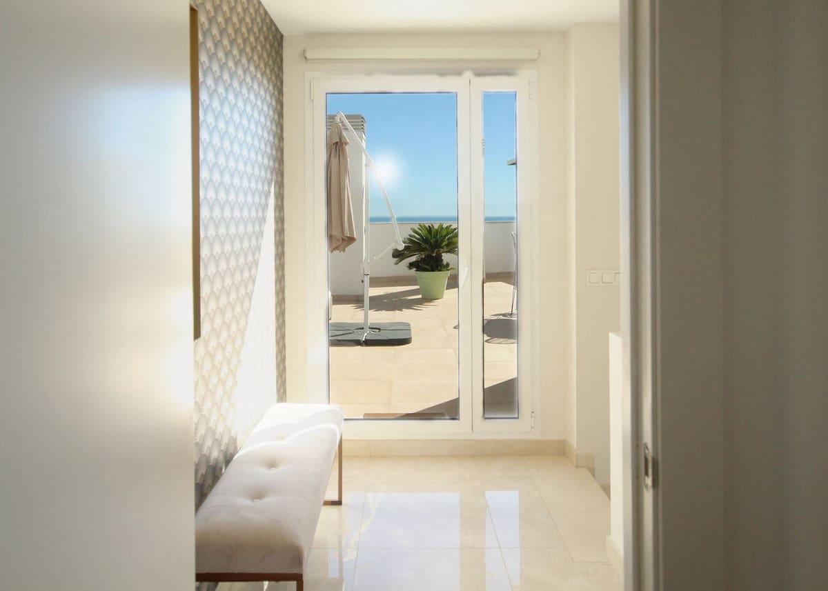 2 bedroom Penthouse for sale in Los Monteros with pool garage - € 980,000 (Ref: 9540506)