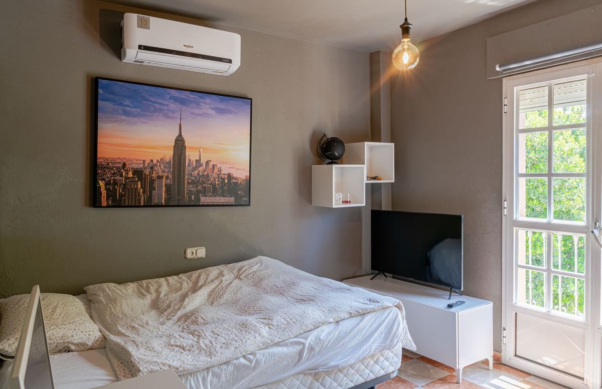 6 soveværelse Finca/Landehus til salg i Alhaurin de la Torre med swimmingpool - € 999.000 (Ref: 9540509)