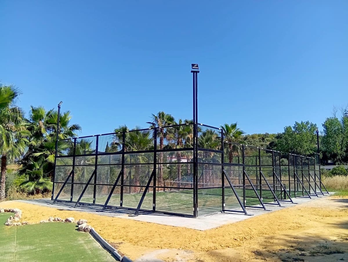 6 soveværelse Finca/Landehus til salg i Alhaurin de la Torre med swimmingpool - € 999.000 (Ref: 9540509)