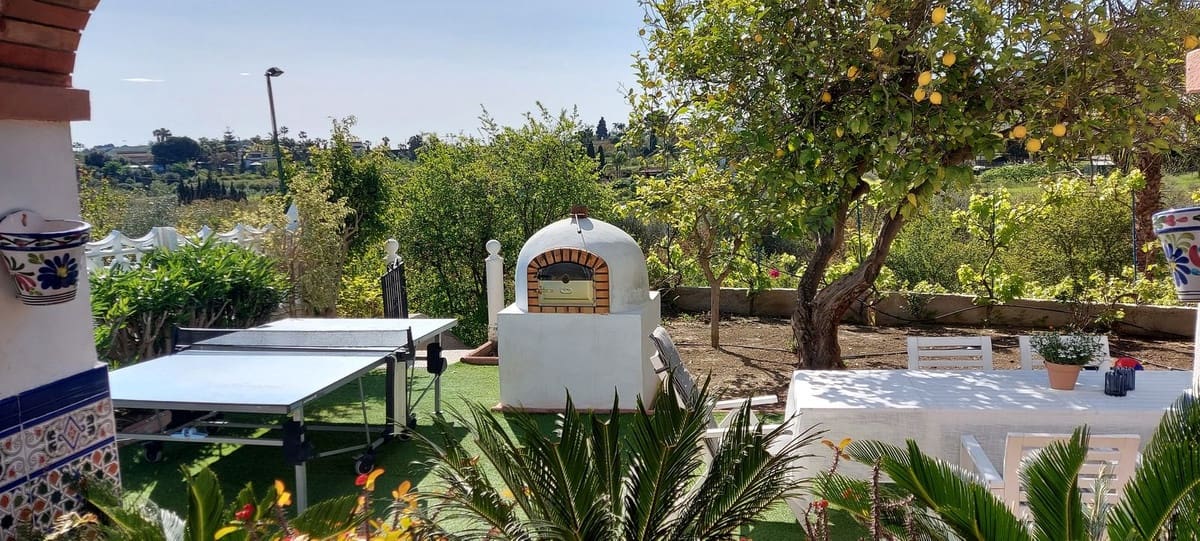 6 soveværelse Finca/Landehus til salg i Alhaurin de la Torre med swimmingpool - € 999.000 (Ref: 9540509)