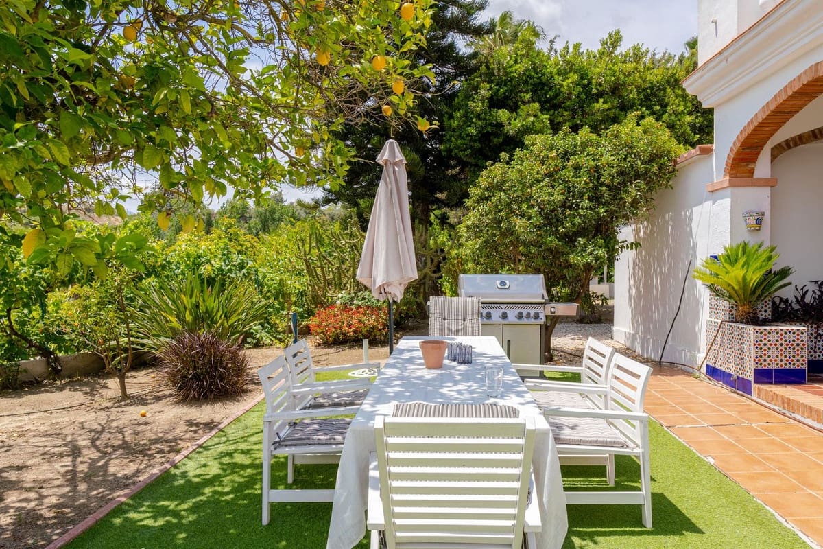 6 soveværelse Finca/Landehus til salg i Alhaurin de la Torre med swimmingpool - € 999.000 (Ref: 9540509)