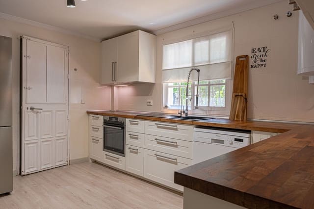 6 sypialnia Finka/Dom wiejski na sprzedaż w Alhaurín de la Torre z basenem - 999 000 € (Ref: 9540509)