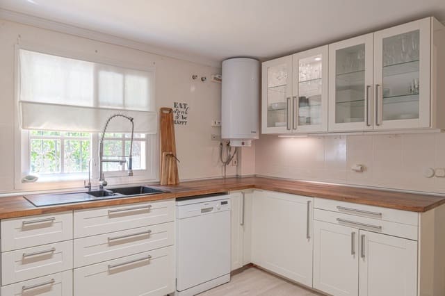 6 sypialnia Finka/Dom wiejski na sprzedaż w Alhaurín de la Torre z basenem - 999 000 € (Ref: 9540509)