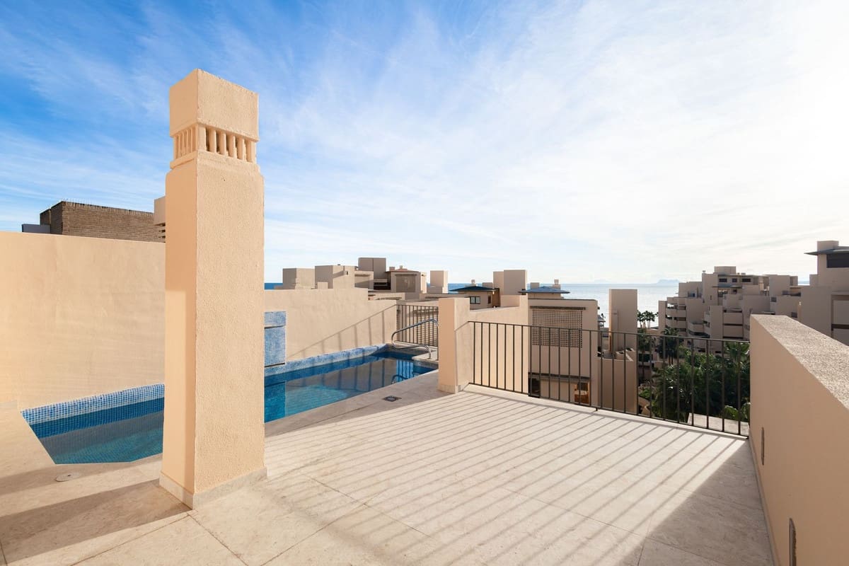 4 slaapkamer Penthouse te koop in Cancelada met zwembad - € 1.050.000 (Ref: 9540511)