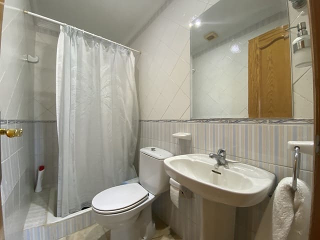 Chalet de 3 habitaciones en El Velerín, Estepona en venta con piscina - 1.075.000 € (Ref: 9540513)