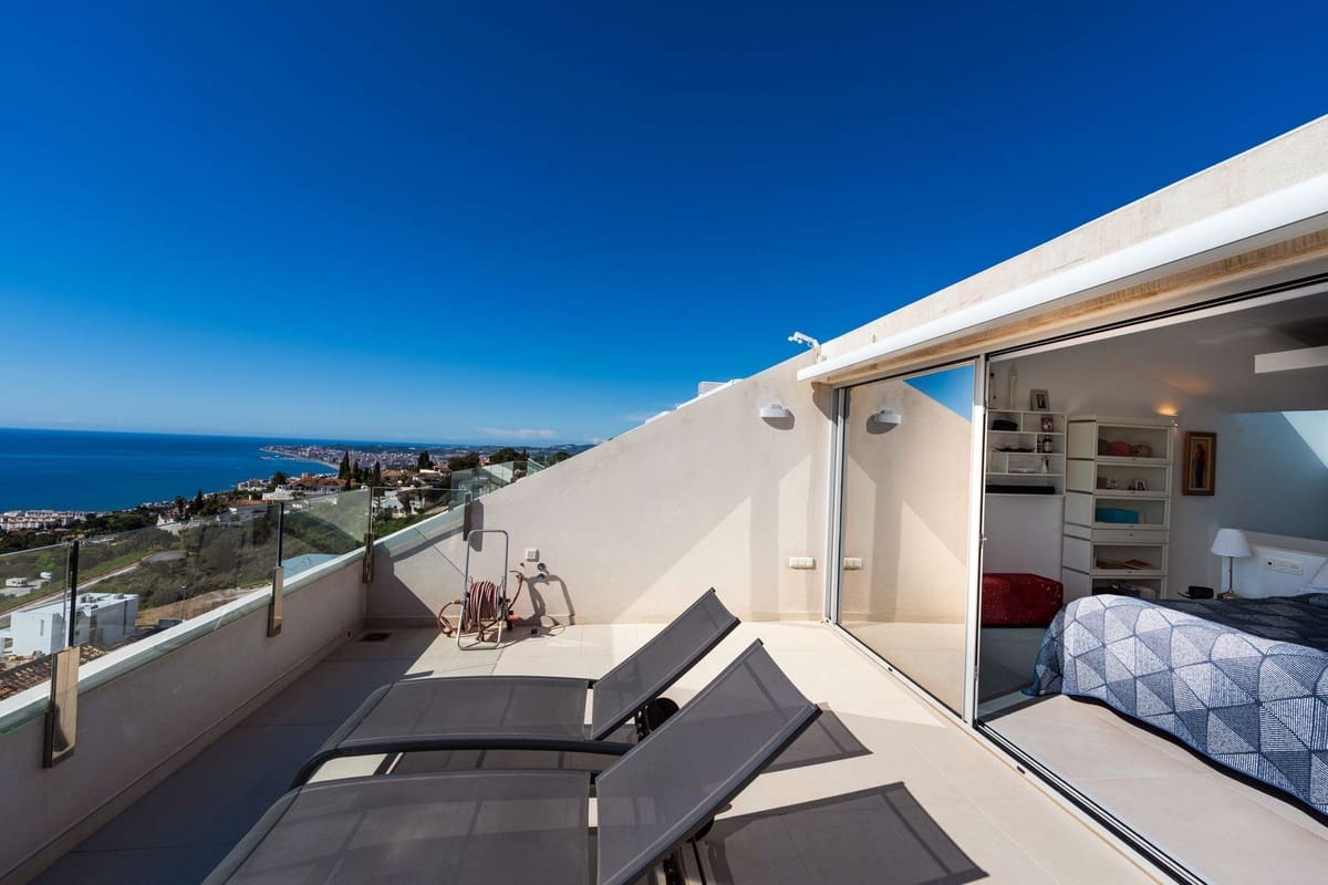 3 soveværelse Penthouse til salg i Benalmadena med swimmingpool garage - € 1.095.000 (Ref: 9540515)