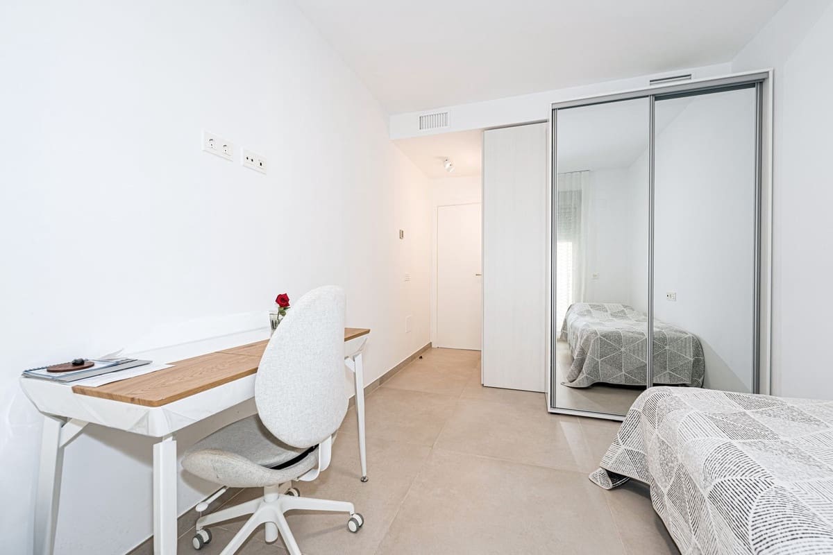 3 soveværelse Penthouse til salg i Benalmadena med swimmingpool garage - € 1.095.000 (Ref: 9540515)